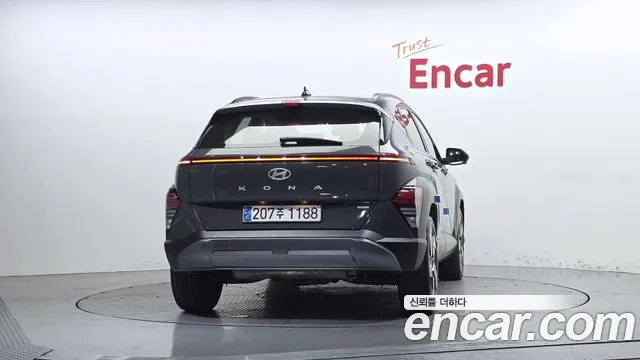 Hyundai Kona SX2 — Фото автомобиля 4