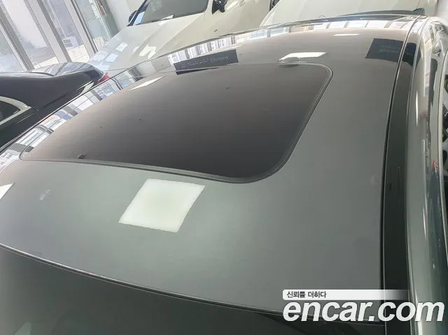 Mercedes-Benz CLS-Class — Фото автомобиля 12