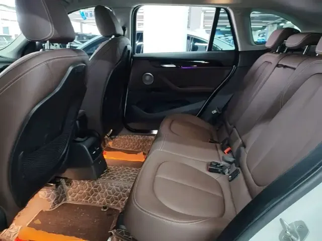 BMW X1 — Фото автомобиля 16