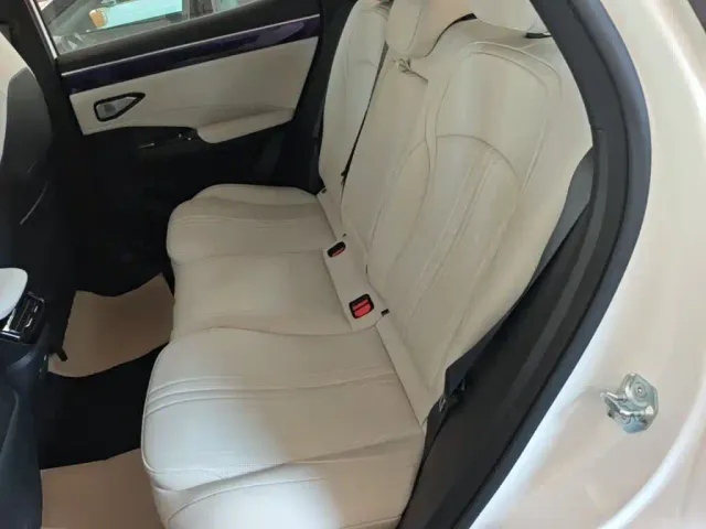 Geely Galaxy L7 — Фото автомобиля 16
