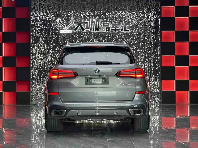 BMW X5 — Фото автомобиля 5
