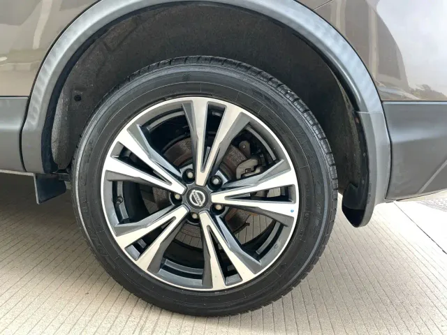 Nissan Qashqai — Фото автомобиля 10