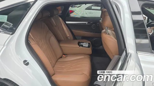 Genesis G80 Бензин 2.5 турбо AWD — Фото автомобиля 11
