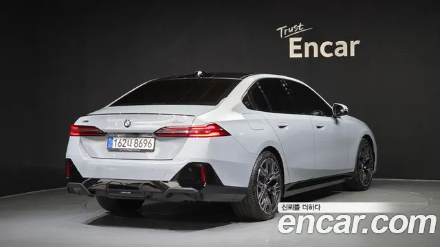 BMW 5-Series 5 серия (G60) 530i xDrive M Sport Pro Special Edition — Фото автомобиля 2