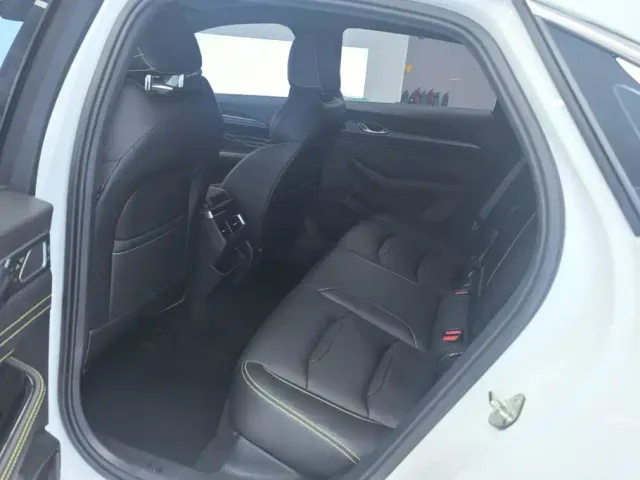 Geely Xingrui — Фото автомобиля 11