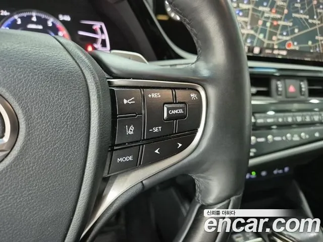 Lexus ES — Фото автомобиля 16