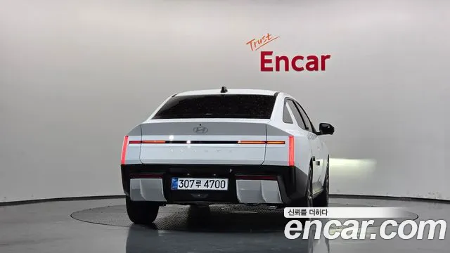 Hyundai Avante (CN8) — Фото автомобиля 4