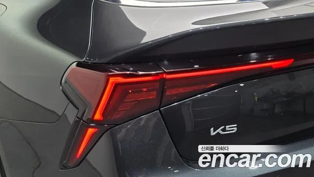 Kia K5 Новый K5 3 поколение 2.0 LPi(Для проката) — Фото автомобиля 18