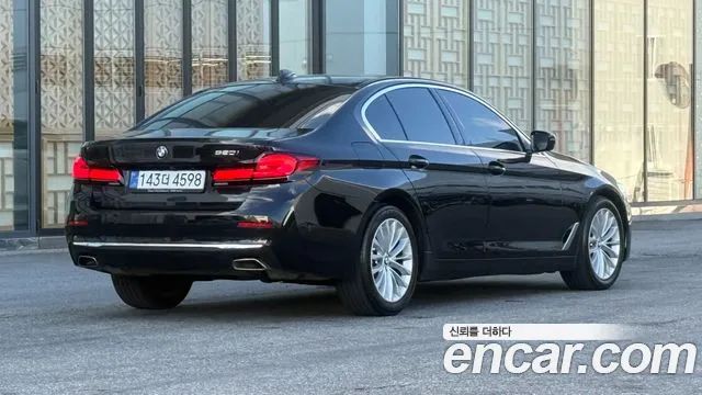 BMW 5-Series — Фото автомобиля 2