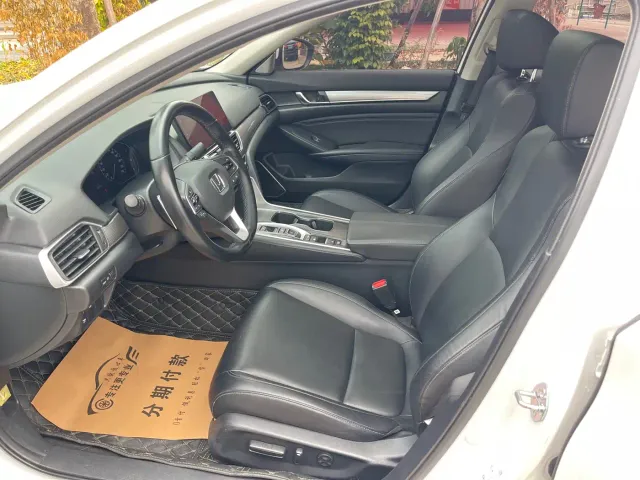 Honda Accord — Фото автомобиля 18