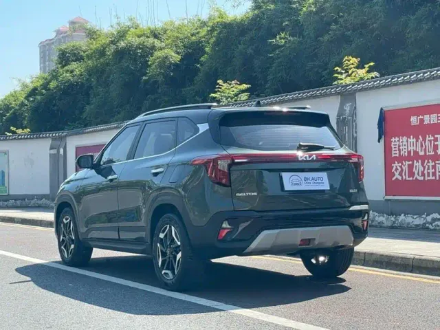 Kia Seltos — Фото автомобиля 4