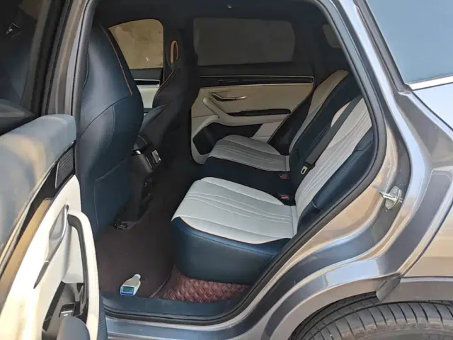 BYD Song PLUS — Фото автомобиля 16