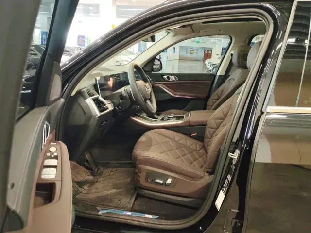 BMW X5 — Фото автомобиля 9