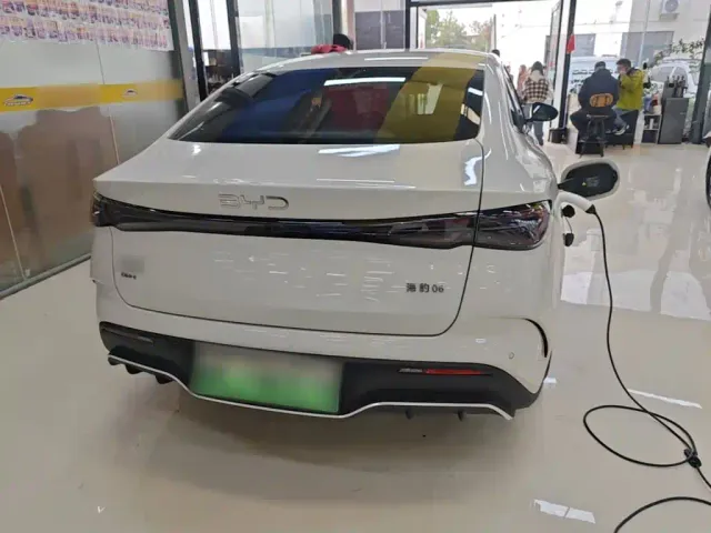 BYD Seal 06 — Фото автомобиля 5