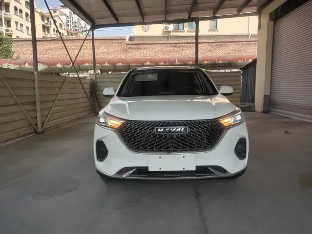 Haval M6 — Фото автомобиля 2