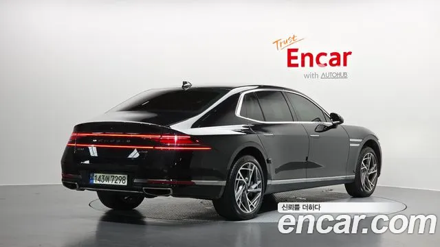 Genesis G90 Бензин 3.5 турбо AWD — Фото автомобиля 2
