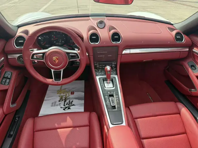 Porsche 718 — Фото автомобиля 5