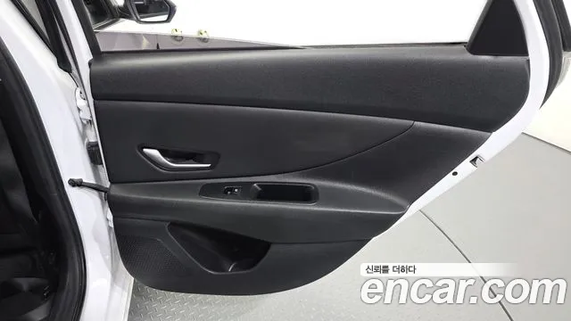 Hyundai Avante — Фото автомобиля 14