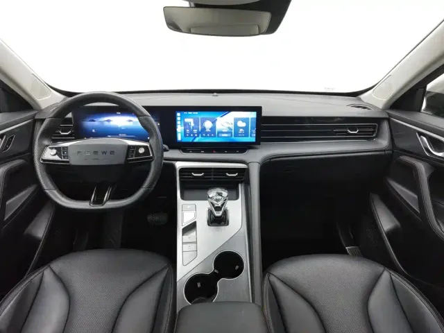 Roewe RX5 — Фото автомобиля 5