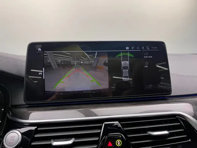 BMW 5 Series — Фото автомобиля 19