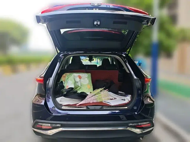 Toyota Harrier — Фото автомобиля 9