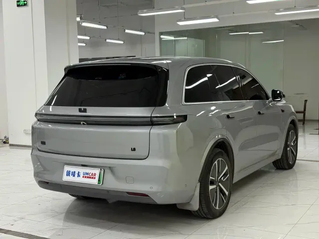 Li Auto L8 — Фото автомобиля 5