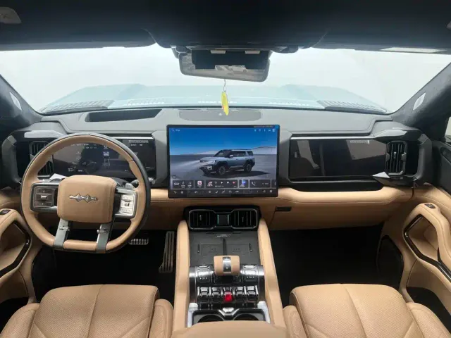 BYD FangChengBao Leopard 8 — Фото автомобиля 6