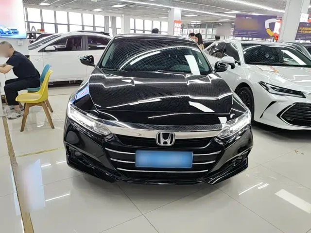 Honda Accord — Фото автомобиля 2