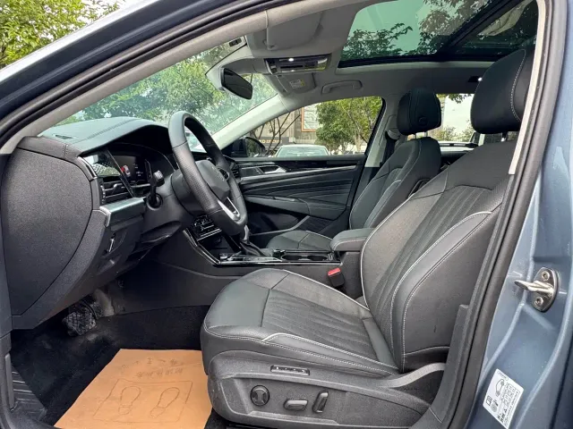 Volkswagen Passat — Фото автомобиля 9
