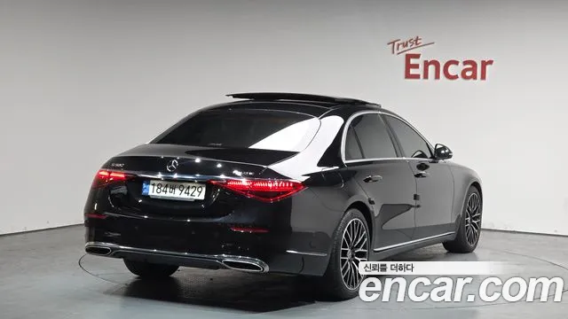 Mercedes-Benz S-Class — Фото автомобиля 2