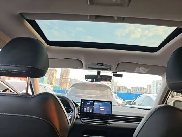 Geely Emgrand — Фото автомобиля 17