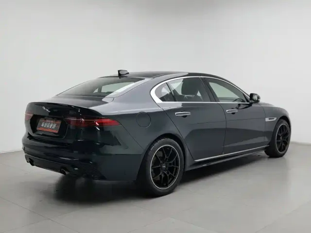 Jaguar XEL — Фото автомобиля 2