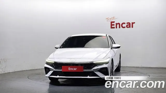 Hyundai AVANTE Новый Avante (CN7) — Фото автомобиля 3
