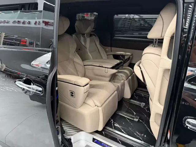 Toyota Alphard — Фото автомобиля 6