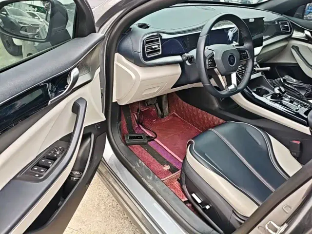 BYD Qin PLUS — Фото автомобиля 15