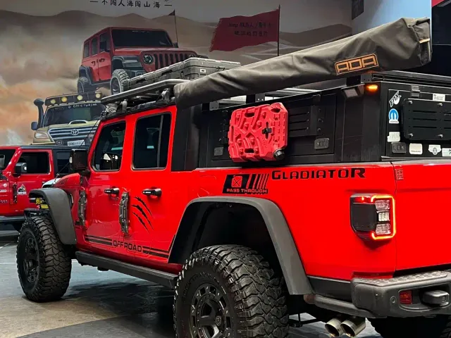 Jeep Gladiator 2022 3.6L Pioneer Edition — Фото автомобиля 5