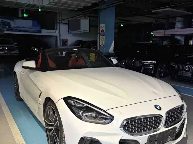 BMW Z4 — Фото автомобиля 3