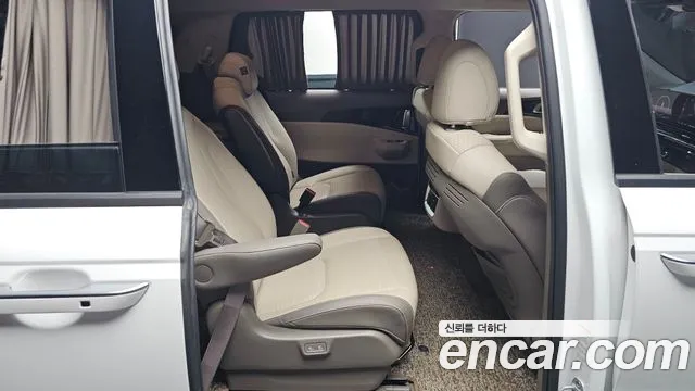 Kia Canival Новый Carnival 4 поколение Бензин 9 мест Hi-Limousine — Фото автомобиля 10