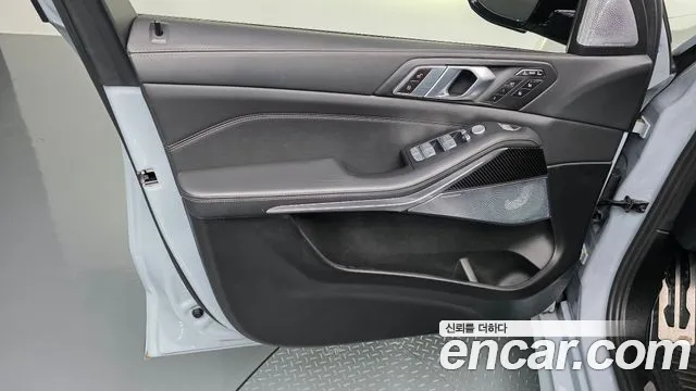 BMW X7 M60i xDrive M Sport 6 мест — Фото автомобиля 21