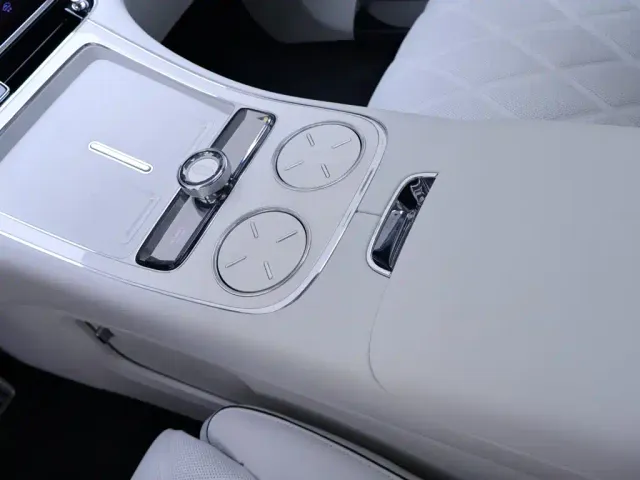 Maextro S800 — Фото автомобиля 12