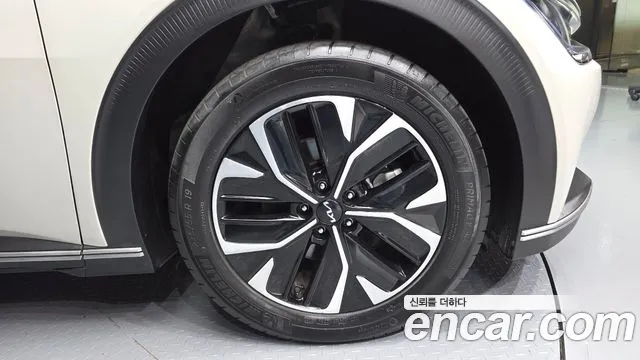 Kia EV6 — Фото автомобиля 5