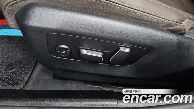 BMW 5-Series — Фото автомобиля 26