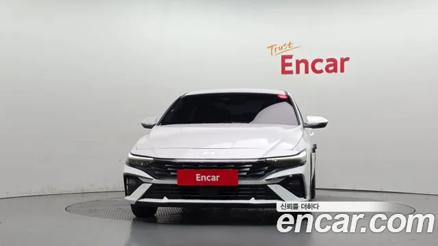 Hyundai Avante — Фото автомобиля 3