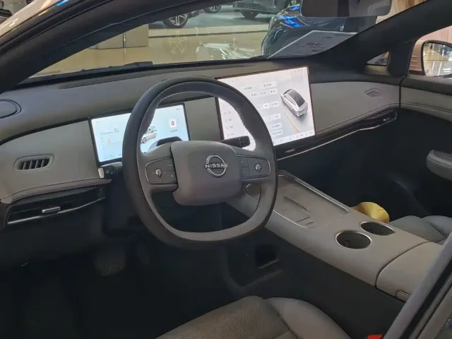 Nissan N7 — Фото автомобиля 9