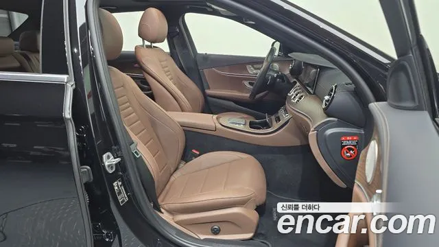 Mercedes-Benz E-Class W213 — Фото автомобиля 10
