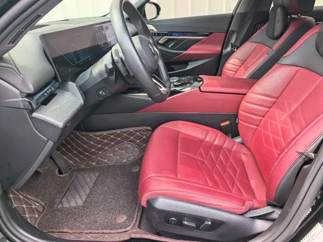 BMW 5 Series — Фото автомобиля 5