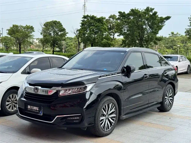Фотография автомобиля — Honda Avancier