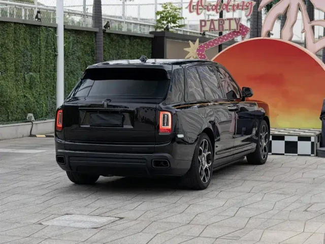 Rolls-Royce Cullinan — Фото автомобиля 4