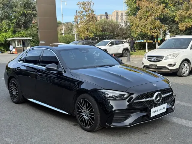 Mercedes-Benz C-Class — Фото автомобиля 3