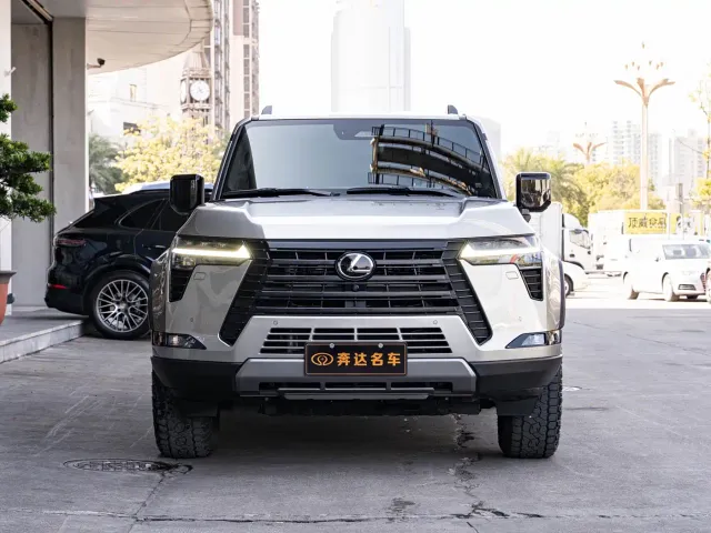 Lexus GX — Фото автомобиля 2